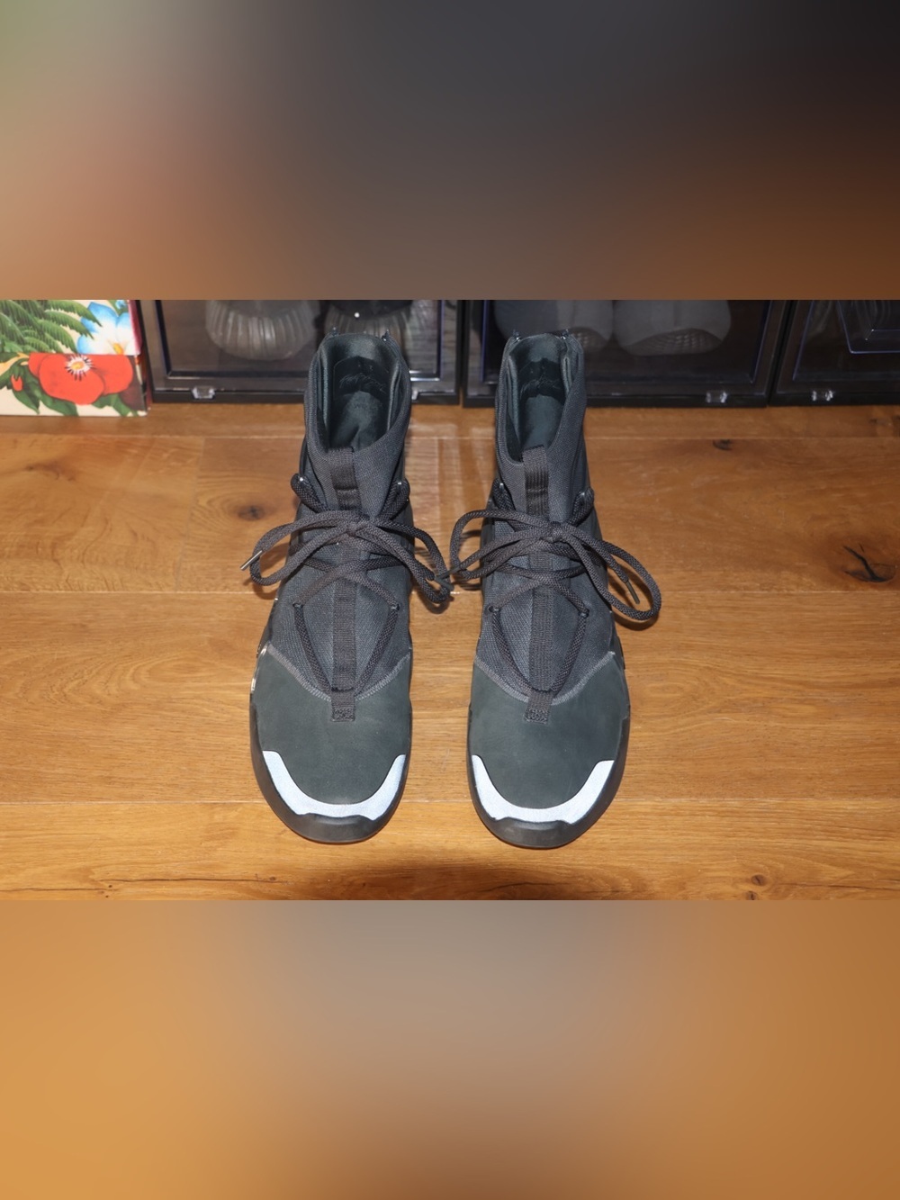 Fear of God x Nike Hi-Tops - Picture 3 of 10